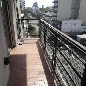 Dpto 2 Ambientes Al Frente con Balcón