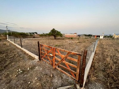 Terreno 1.080 m² - Aires de Los Andes - La Silleta, Salta - Cercado con Agua