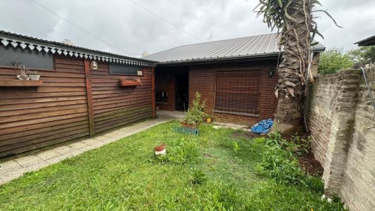 ¡Casa en PH Al Frente en Alquiler!